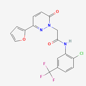 molecular formula C17H11ClF3N3O3 B5658957 N-[2-chloro-5-(trifluoromethyl)phenyl]-2-[3-(2-furyl)-6-oxo-1(6H)-pyridazinyl]acetamide 