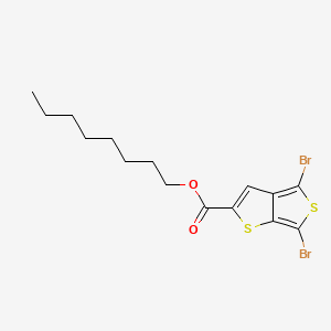 molecular formula C15H18Br2O2S2 B566140 Octyl 4,6-dibromothieno[3,4-b]thiophene-2-carboxylate CAS No. 1160823-85-7