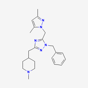 molecular formula C22H30N6 B5662324 4-({1-benzyl-5-[(3,5-dimethyl-1H-pyrazol-1-yl)methyl]-1H-1,2,4-triazol-3-yl}methyl)-1-methylpiperidine 