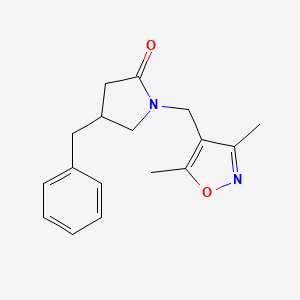 molecular formula C17H20N2O2 B5663021 4-benzyl-1-[(3,5-dimethylisoxazol-4-yl)methyl]pyrrolidin-2-one 