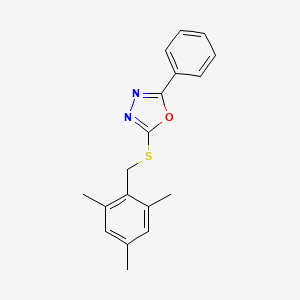 molecular formula C18H18N2OS B5663126 2-[(mesitylmethyl)thio]-5-phenyl-1,3,4-oxadiazole 