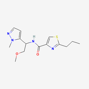 molecular formula C14H20N4O2S B5663996 N-[2-methoxy-1-(1-methyl-1H-pyrazol-5-yl)ethyl]-2-propyl-1,3-thiazole-4-carboxamide 