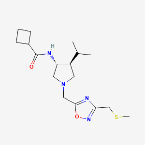 molecular formula C17H28N4O2S B5664803 N-[rel-(3R,4S)-4-isopropyl-1-({3-[(methylthio)methyl]-1,2,4-oxadiazol-5-yl}methyl)-3-pyrrolidinyl]cyclobutanecarboxamide hydrochloride 