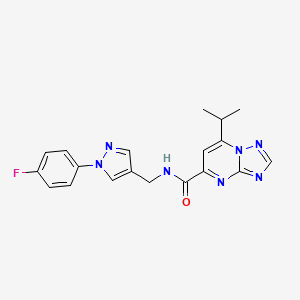 molecular formula C19H18FN7O B5666686 N-{[1-(4-fluorophenyl)-1H-pyrazol-4-yl]methyl}-7-isopropyl[1,2,4]triazolo[1,5-a]pyrimidine-5-carboxamide 