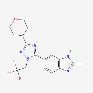 molecular formula C17H18F3N5O B5667633 2-methyl-5-[3-(tetrahydro-2H-pyran-4-yl)-1-(2,2,2-trifluoroethyl)-1H-1,2,4-triazol-5-yl]-1H-benzimidazole 