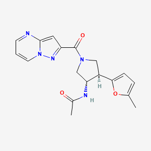 molecular formula C18H19N5O3 B5668997 N-[(3S*,4R*)-4-(5-methyl-2-furyl)-1-(pyrazolo[1,5-a]pyrimidin-2-ylcarbonyl)-3-pyrrolidinyl]acetamide 