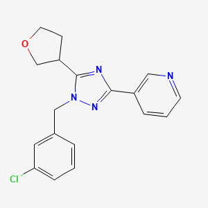 molecular formula C18H17ClN4O B5669695 3-[1-(3-chlorobenzyl)-5-(tetrahydrofuran-3-yl)-1H-1,2,4-triazol-3-yl]pyridine 