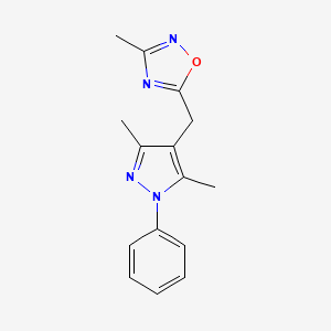 molecular formula C15H16N4O B5670525 5-[(3,5-dimethyl-1-phenyl-1H-pyrazol-4-yl)methyl]-3-methyl-1,2,4-oxadiazole 