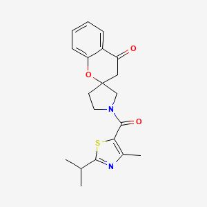 molecular formula C20H22N2O3S B5673744 1'-[(2-isopropyl-4-methyl-1,3-thiazol-5-yl)carbonyl]spiro[chromene-2,3'-pyrrolidin]-4(3H)-one 