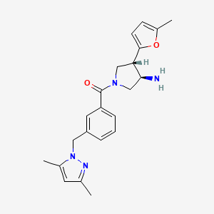 molecular formula C22H26N4O2 B5677261 (3R*,4S*)-1-{3-[(3,5-dimethyl-1H-pyrazol-1-yl)methyl]benzoyl}-4-(5-methyl-2-furyl)pyrrolidin-3-amine 
