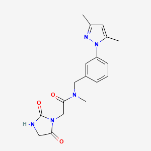 molecular formula C18H21N5O3 B5681473 N-[3-(3,5-dimethyl-1H-pyrazol-1-yl)benzyl]-2-(2,5-dioxo-1-imidazolidinyl)-N-methylacetamide 