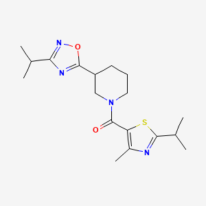 molecular formula C18H26N4O2S B5683192 1-[(2-isopropyl-4-methyl-1,3-thiazol-5-yl)carbonyl]-3-(3-isopropyl-1,2,4-oxadiazol-5-yl)piperidine 
