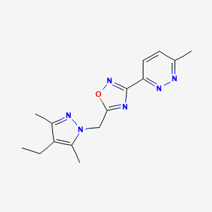 molecular formula C15H18N6O B5690371 3-{5-[(4-ethyl-3,5-dimethyl-1H-pyrazol-1-yl)methyl]-1,2,4-oxadiazol-3-yl}-6-methylpyridazine 