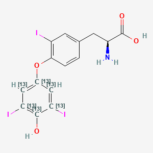 molecular formula C15H12I3NO4 B569959 (2S)-2-amino-3-[4-(4-hydroxy-3,5-diiodo(1,2,3,4,5,6-13C6)cyclohexa-1,3,5-trien-1-yl)oxy-3-iodophenyl]propanoic acid CAS No. 1213055-23-2