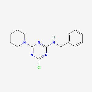 molecular formula C15H18ClN5 B5706777 N-benzyl-4-chloro-6-(1-piperidinyl)-1,3,5-triazin-2-amine 