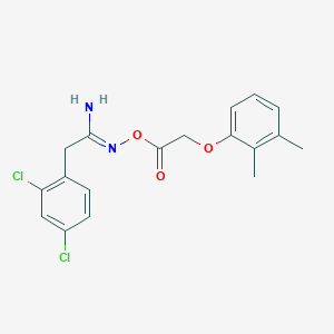 molecular formula C18H18Cl2N2O3 B5716438 2-(2,4-dichlorophenyl)-N'-{[(2,3-dimethylphenoxy)acetyl]oxy}ethanimidamide 