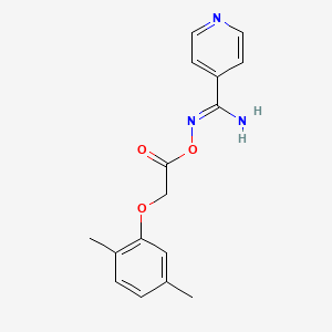 molecular formula C16H17N3O3 B5716963 N'-{[2-(2,5-dimethylphenoxy)acetyl]oxy}-4-pyridinecarboximidamide 