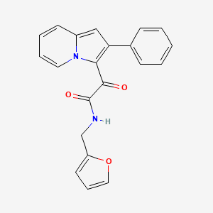 N-(2-furylmethyl)-2-oxo-2-(2-phenylindolizin-3-yl)acetamide