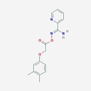 molecular formula C16H17N3O3 B5769234 N'-{[2-(3,4-dimethylphenoxy)acetyl]oxy}-2-pyridinecarboximidamide 