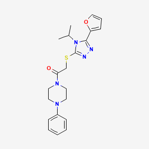 molecular formula C21H25N5O2S B5789477 1-({[5-(2-furyl)-4-isopropyl-4H-1,2,4-triazol-3-yl]thio}acetyl)-4-phenylpiperazine 