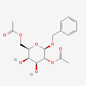 [(2R,3R,4S,5R,6R)-5-acetyloxy-3,4-dihydroxy-6-phenylmethoxyoxan-2-yl]methyl acetate