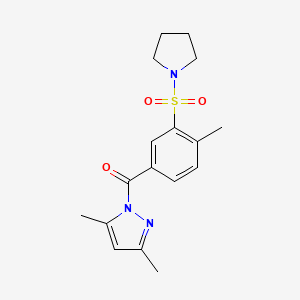 molecular formula C17H21N3O3S B5796555 3,5-dimethyl-1-[4-methyl-3-(1-pyrrolidinylsulfonyl)benzoyl]-1H-pyrazole 