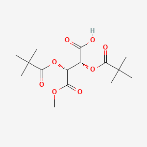molecular formula C15H24O8 B584670 (2R,3R)-2,3-双(2,2-二甲基-1-氧代丙氧基)-丁二酸 1-甲酯 CAS No. 74817-72-4