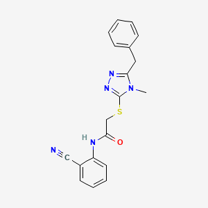 2-[(5-benzyl-4-methyl-4H-1,2,4-triazol-3-yl)thio]-N-(2-cyanophenyl)acetamide