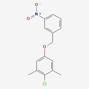 molecular formula C15H14ClNO3 B5867243 2-chloro-1,3-dimethyl-5-[(3-nitrobenzyl)oxy]benzene 