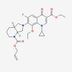 molecular formula C28H34FN3O6 B589950 Ethyl 1-cyclopropyl-8-ethoxy-6-fluoro-4-oxo-7-[(4aS,7aS)-1-{[(prop-2-en-1-yl)oxy]carbonyl}octahydro-6H-pyrrolo[3,4-b]pyridin-6-yl]-1,4-dihydroquinoline-3-carboxylate CAS No. 1329840-03-0