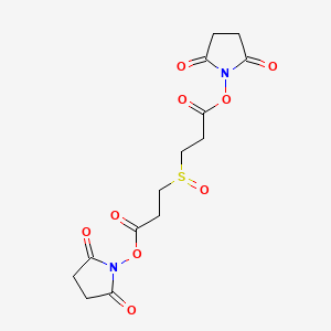 molecular formula C14H16N2O9S B594242 (2,5-二氧代吡咯烷-1-基) 3-[3-(2,5-二氧代吡咯烷-1-基)氧基-3-氧代丙基]磺酰基丙酸酯 CAS No. 1351828-03-9