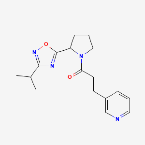 1-[2-(3-Propan-2-yl-1,2,4-oxadiazol-5-yl)pyrrolidin-1-yl]-3-pyridin-3-ylpropan-1-one