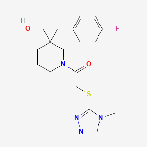 molecular formula C18H23FN4O2S B6003705 (3-(4-fluorobenzyl)-1-{[(4-methyl-4H-1,2,4-triazol-3-yl)thio]acetyl}-3-piperidinyl)methanol 