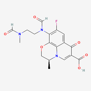 molecular formula C18H18FN3O6 B601392 N,N'-去乙烯-N,N'-二甲酰左氧氟沙星 CAS No. 151377-74-1