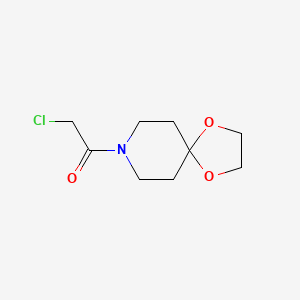 molecular formula C9H14ClNO3 B603487 2-氯-1-{1,4-二氧杂-8-氮杂螺[4.5]癸烷-8-基}乙انون-1-酮 CAS No. 158890-29-0