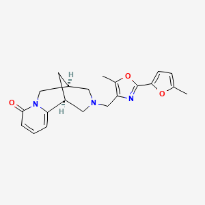 molecular formula C21H23N3O3 B6050057 (1S,9R)-11-{[5-methyl-2-(5-methyl-2-furyl)-1,3-oxazol-4-yl]methyl}-7,11-diazatricyclo[7.3.1.0~2,7~]trideca-2,4-dien-6-one 