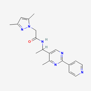 molecular formula C19H22N6O B6118916 2-(3,5-dimethyl-1H-pyrazol-1-yl)-N-{1-[4-methyl-2-(4-pyridinyl)-5-pyrimidinyl]ethyl}acetamide 