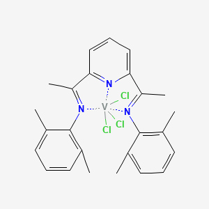 molecular formula C25H27Cl3N3V B6297987 {2,6-Bis[1-(N-2,6-dimethylphenylimino)ethyl]pyridine}-vanadium(III)-trichloride CAS No. 463931-98-8