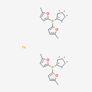 molecular formula C30H28FeO4P2 B6319525 1,1'-Bis[bis(5-methyl-2-furanyl)phosphino]ferrocene;  98% HiersoPHOS-3 CAS No. 756824-22-3