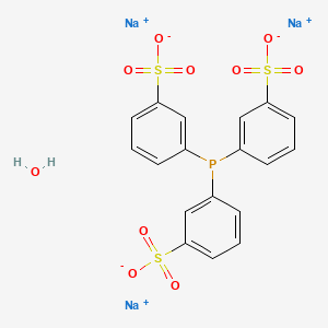molecular formula C18H14Na3O10PS3 B6324721 季(3-磺酸苯基)膦水合物钠盐(<5%氧化物) CAS No. 335421-90-4