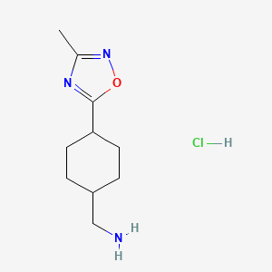 {[4-(3-Methyl-1,2,4-oxadiazol-5-yl)cyclohexyl]methyl}amine hydrochloride