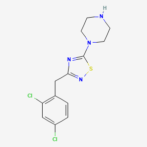 molecular formula C13H14Cl2N4S B6356041 1-{3-[(2,4-Dichlorophenyl)methyl]-1,2,4-thiadiazol-5-yl}piperazine CAS No. 1858256-86-6