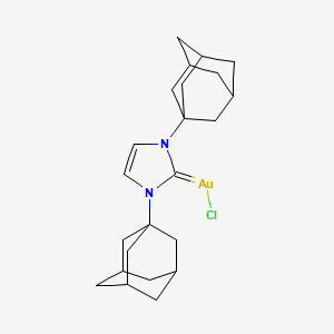 molecular formula C23H32AuClN2 B6359784 Chloro[1,3-bis(adamantyl)2H-imidazol-2-ylidene]gold(I), 98% CAS No. 852445-88-6