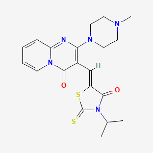 (5Z)-5-{[2-(4-methylpiperazin-1-yl)-4-oxo-4H-pyrido[1,2-a]pyrimidin-3-yl]methylidene}-3-(propan-2-yl)-2-sulfanylidene-1,3-thiazolidin-4-one