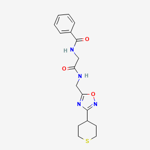 molecular formula C17H20N4O3S B6424821 2-(phenylformamido)-N-{[3-(thian-4-yl)-1,2,4-oxadiazol-5-yl]methyl}acetamide CAS No. 2034292-30-1