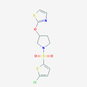 molecular formula C11H11ClN2O3S3 B6426810 2-({1-[(5-chlorothiophen-2-yl)sulfonyl]pyrrolidin-3-yl}oxy)-1,3-thiazole CAS No. 2198916-60-6
