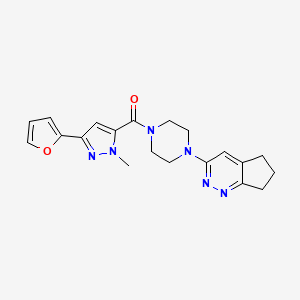 molecular formula C20H22N6O2 B6428816 1-{5H,6H,7H-cyclopenta[c]pyridazin-3-yl}-4-[3-(furan-2-yl)-1-methyl-1H-pyrazole-5-carbonyl]piperazine CAS No. 2034298-48-9