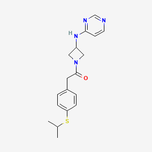 2-[4-(propan-2-ylsulfanyl)phenyl]-1-{3-[(pyrimidin-4-yl)amino]azetidin-1-yl}ethan-1-one