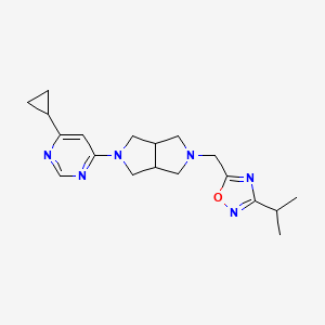 molecular formula C19H26N6O B6430896 4-cyclopropyl-6-(5-{[3-(propan-2-yl)-1,2,4-oxadiazol-5-yl]methyl}-octahydropyrrolo[3,4-c]pyrrol-2-yl)pyrimidine CAS No. 2199390-57-1