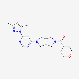 molecular formula C21H28N6O2 B6430920 4-(3,5-dimethyl-1H-pyrazol-1-yl)-6-[5-(oxane-4-carbonyl)-octahydropyrrolo[3,4-c]pyrrol-2-yl]pyrimidine CAS No. 2200316-79-4